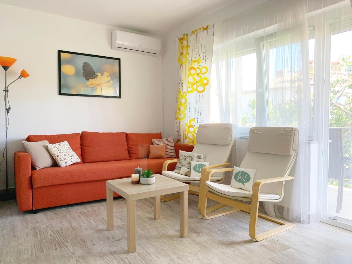 Apartment GardenView - New! Krk Town Buitenkant foto